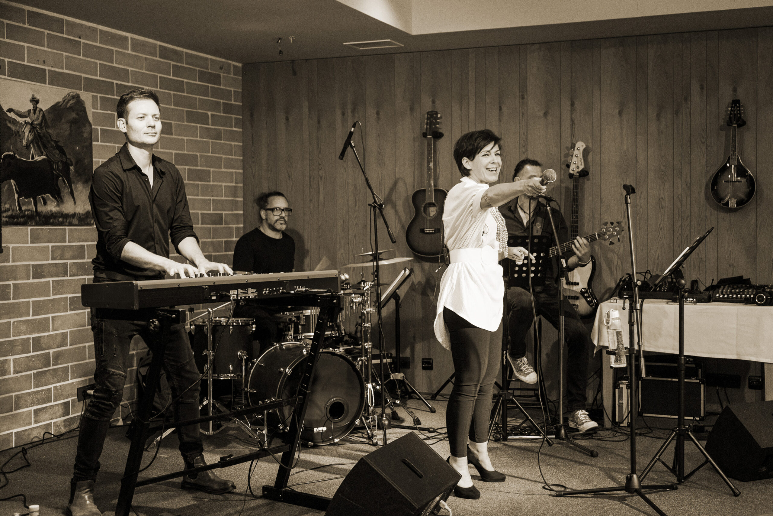 Kristina Oberžan & Lovilci sanj - privaten koncert